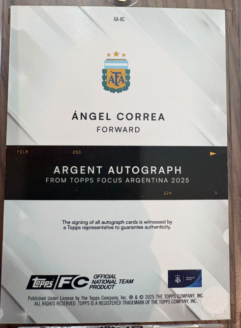 2025 Topps Focus Argentina Ángel Correa Argent Autograph Gold Parallel 07/50